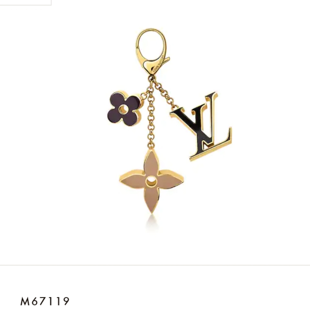 💔 SOLD 💔Fleur De Monogram bag charm